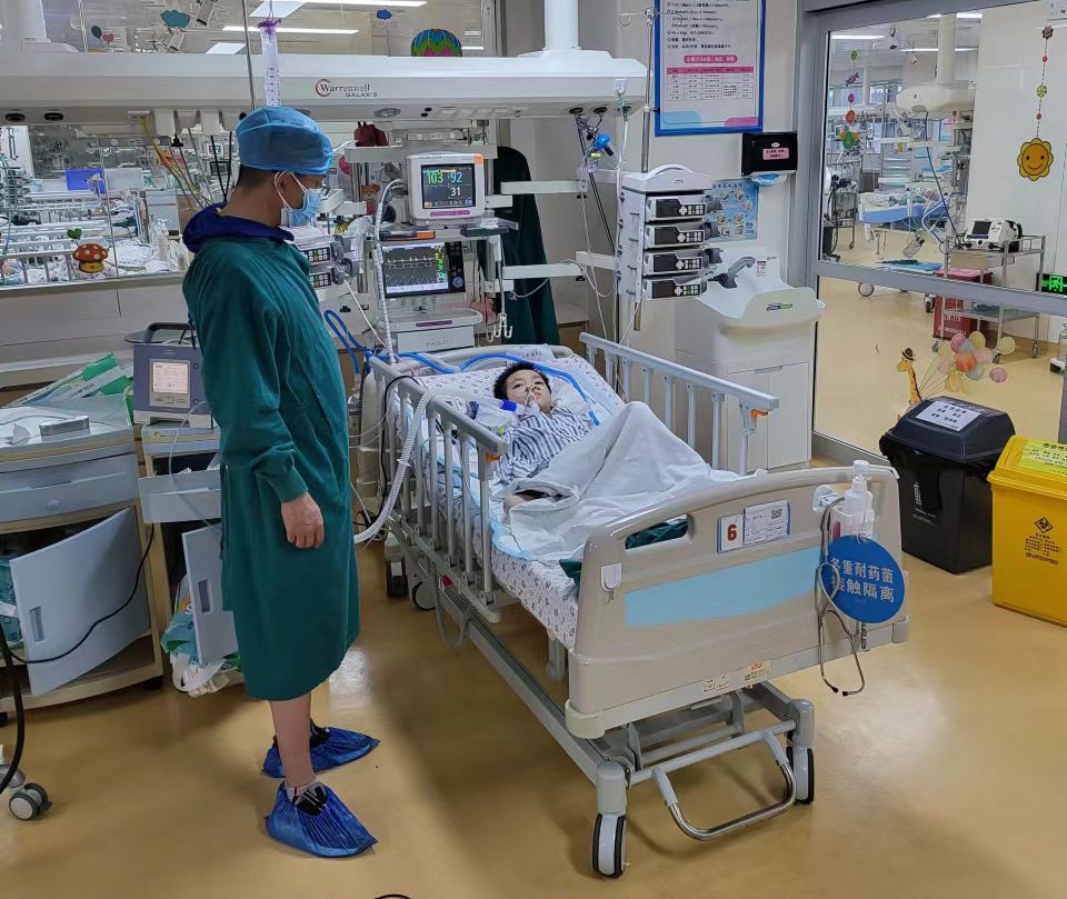 东方市跨省救护车出租公司